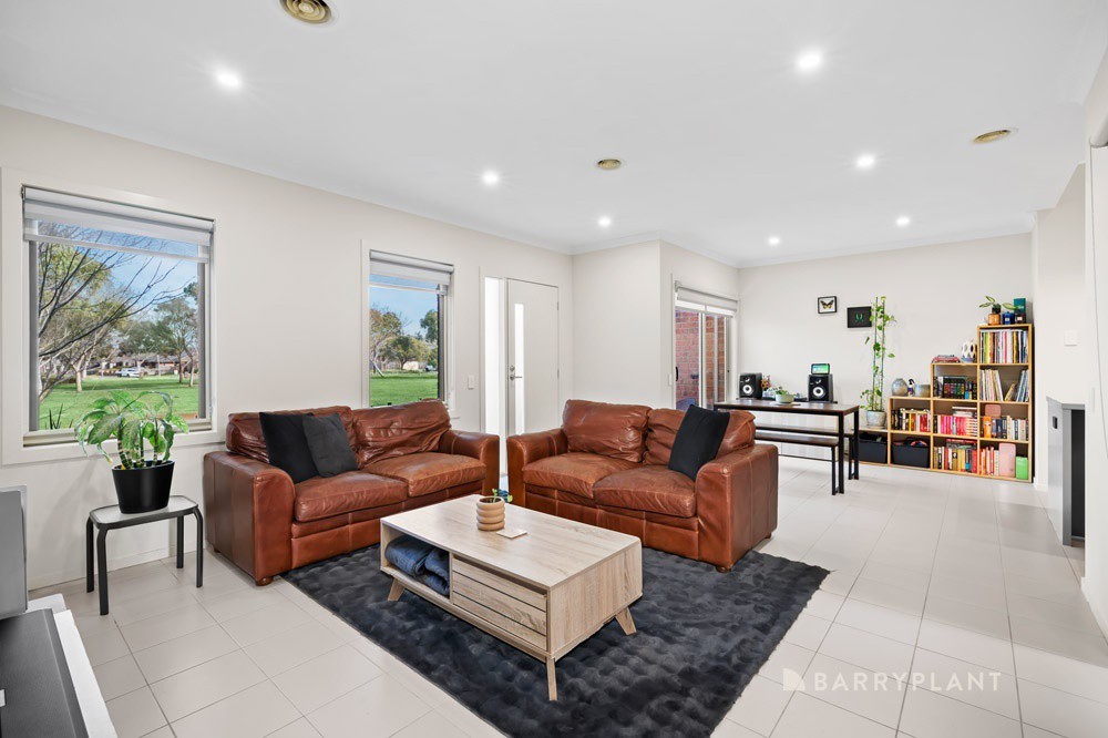 11 Lerderderg Walk, Mernda, VIC 3754, Mernda - Thumbnail 3