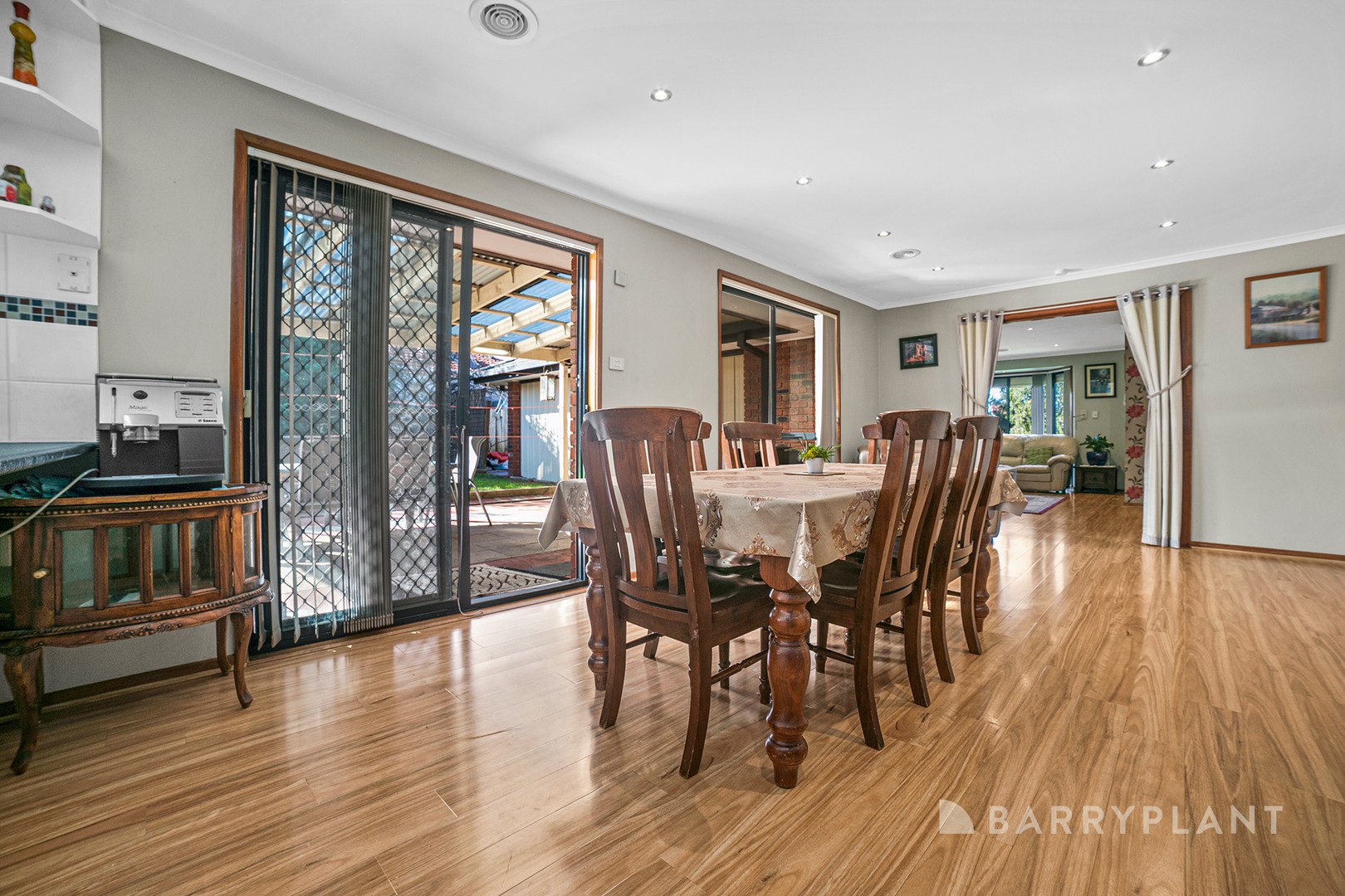 11 Linden Close, Meadow Heights, VIC 3048, Meadow Heights - Thumbnail 6