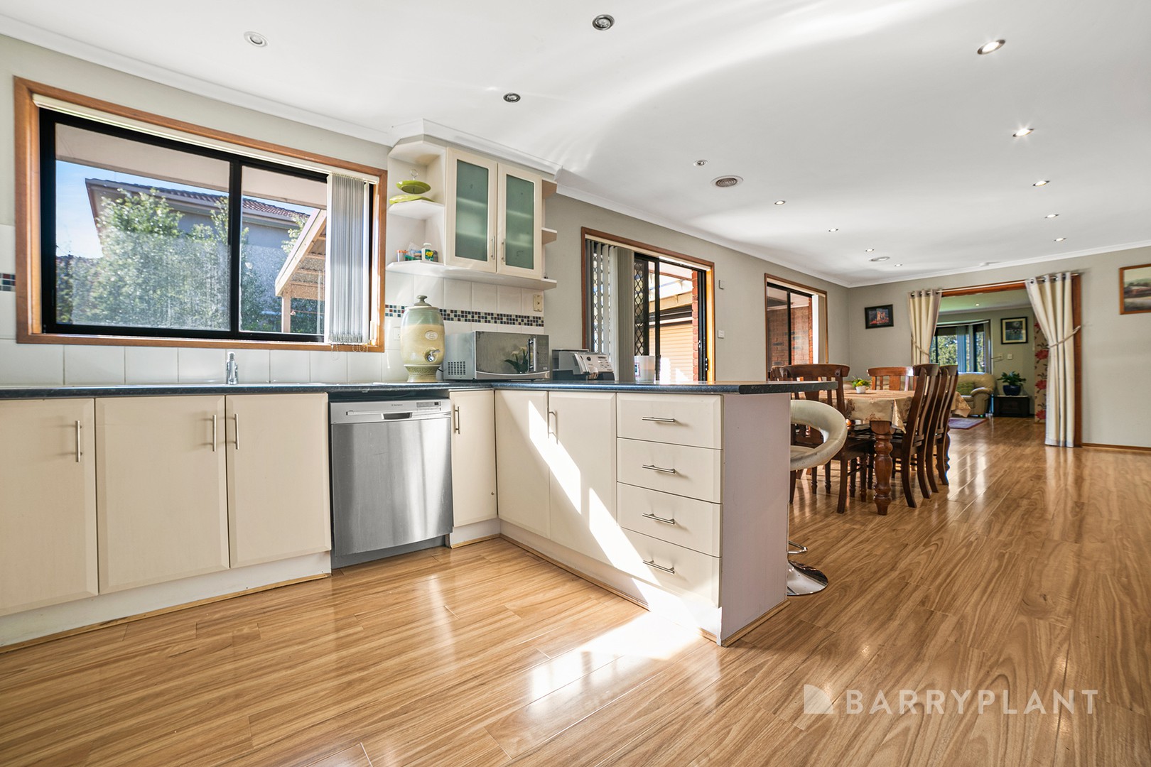 11 Linden Close, Meadow Heights, VIC 3048, Meadow Heights - Thumbnail 7