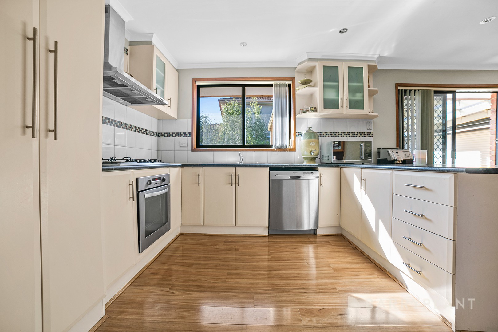11 Linden Close, Meadow Heights, VIC 3048, Meadow Heights - Thumbnail 8