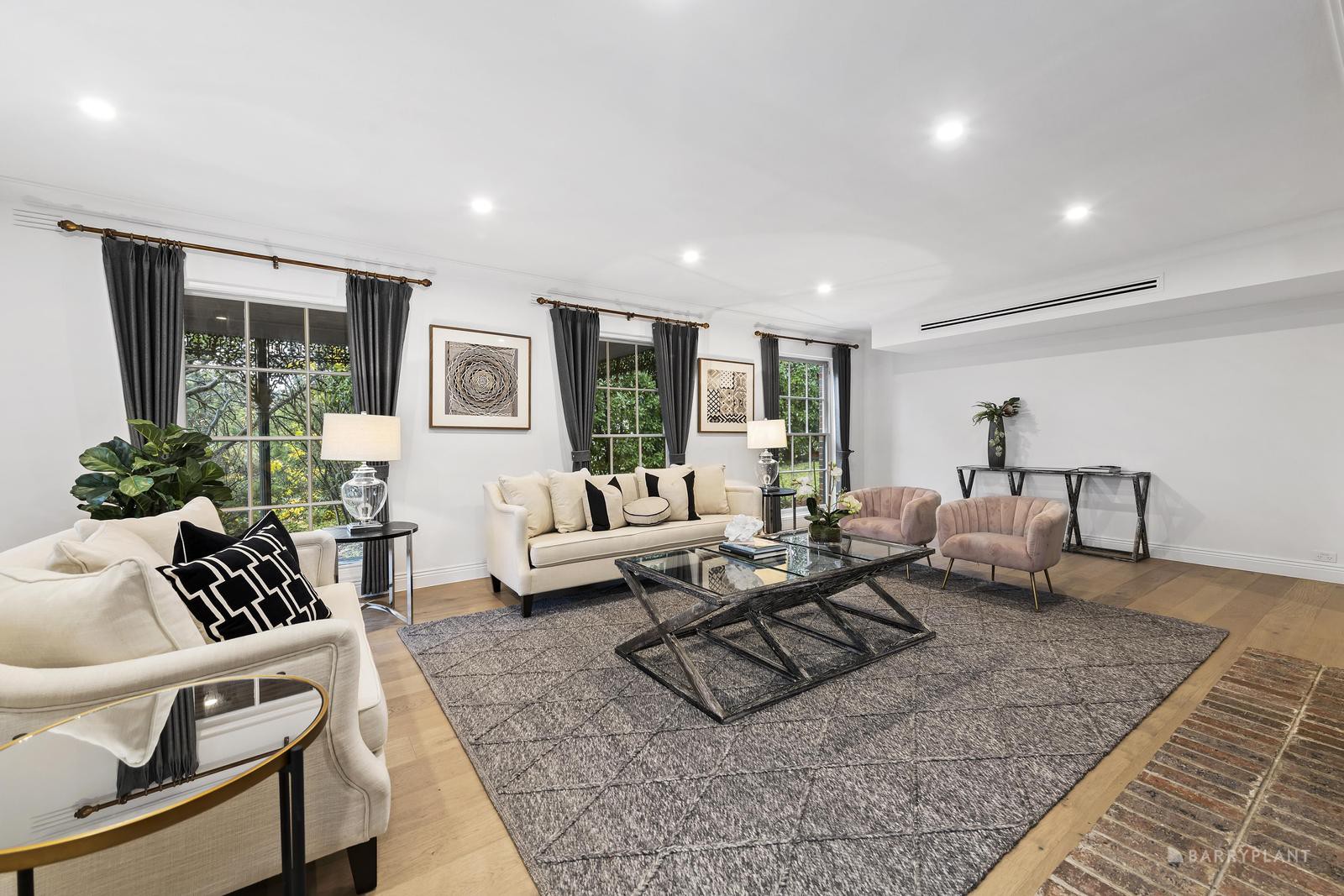 11 Little Valley Road, Templestowe, VIC 3106 - Thumbnail 2 - 17/04/2025