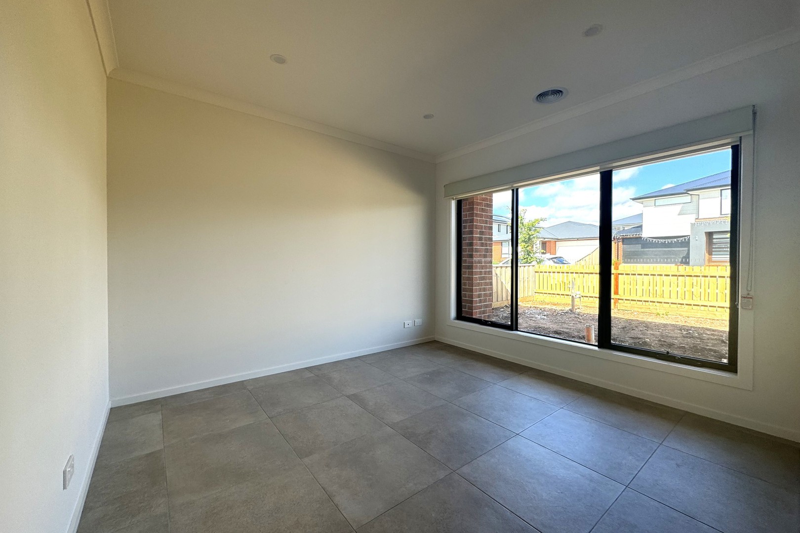 11 Lorikeet Circuit, Rockbank, VIC 3335, Rockbank - Thumbnail 5