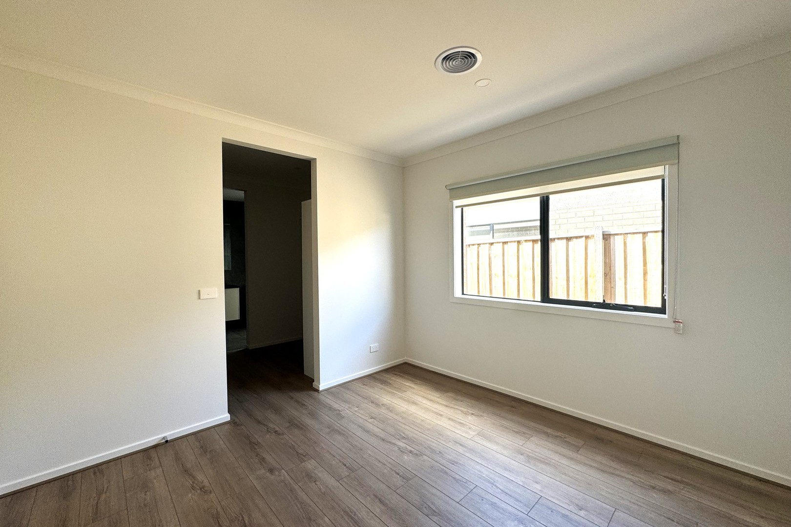 11 Lorikeet Circuit, Rockbank, VIC 3335, Rockbank - Thumbnail 6