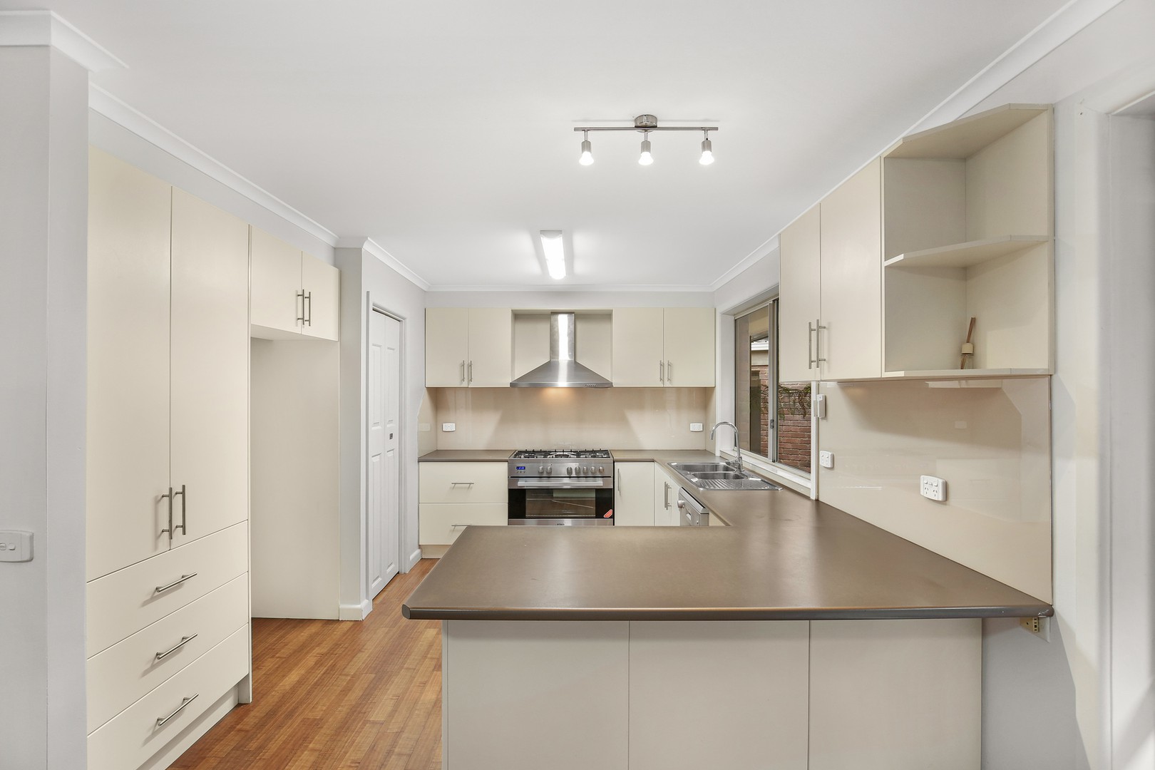 11 Maiden Court, Epping, VIC 3076, Epping - Thumbnail 5