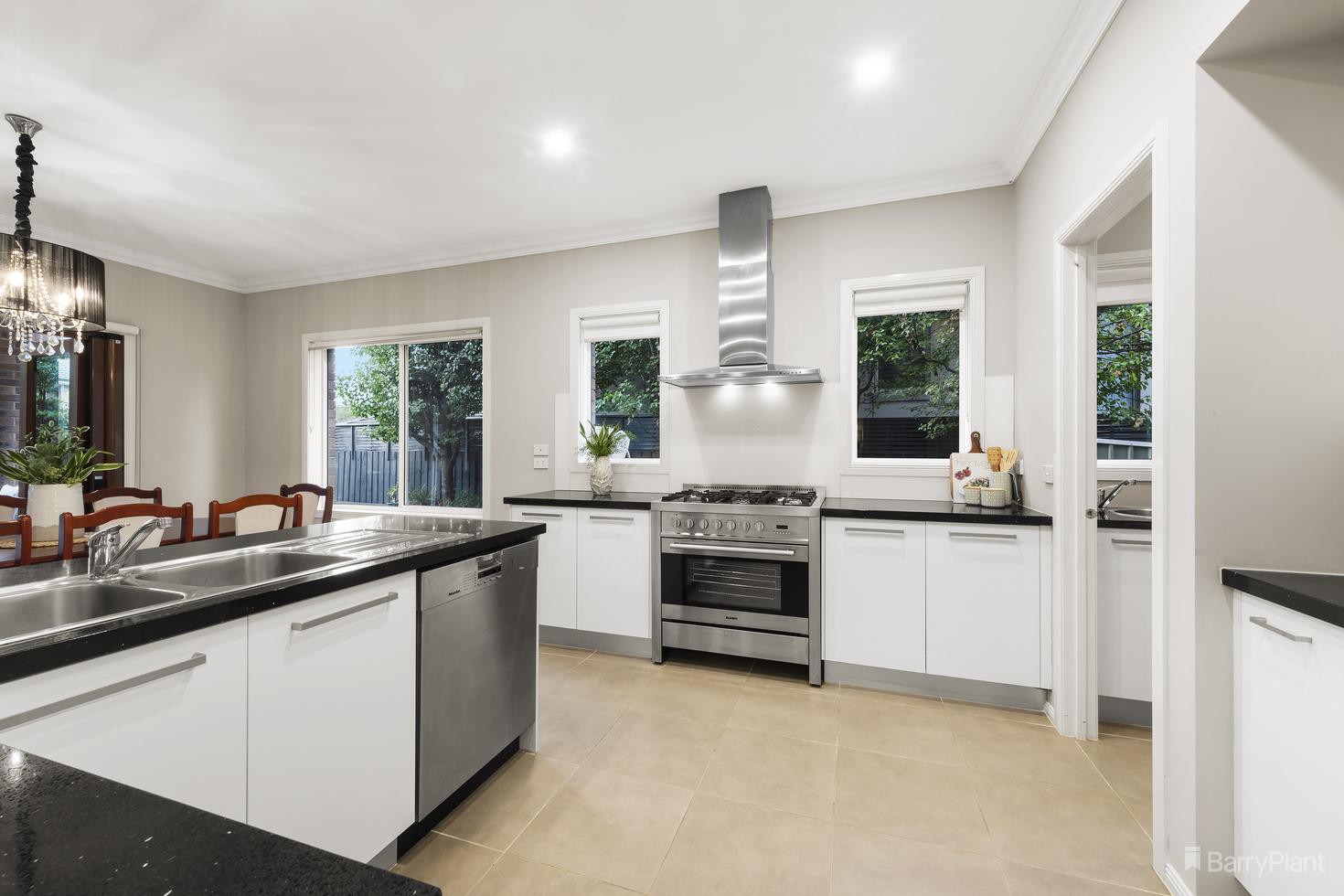 11 Mallard Close, Doncaster East, VIC 3109, Doncaster East - Thumbnail 6