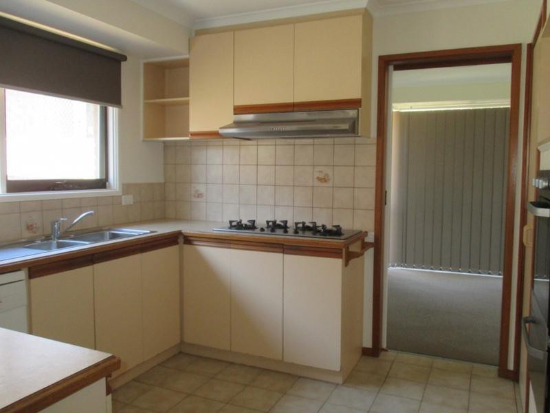 11 Maryn Close, Berwick, VIC 3806, Berwick - Thumbnail 4