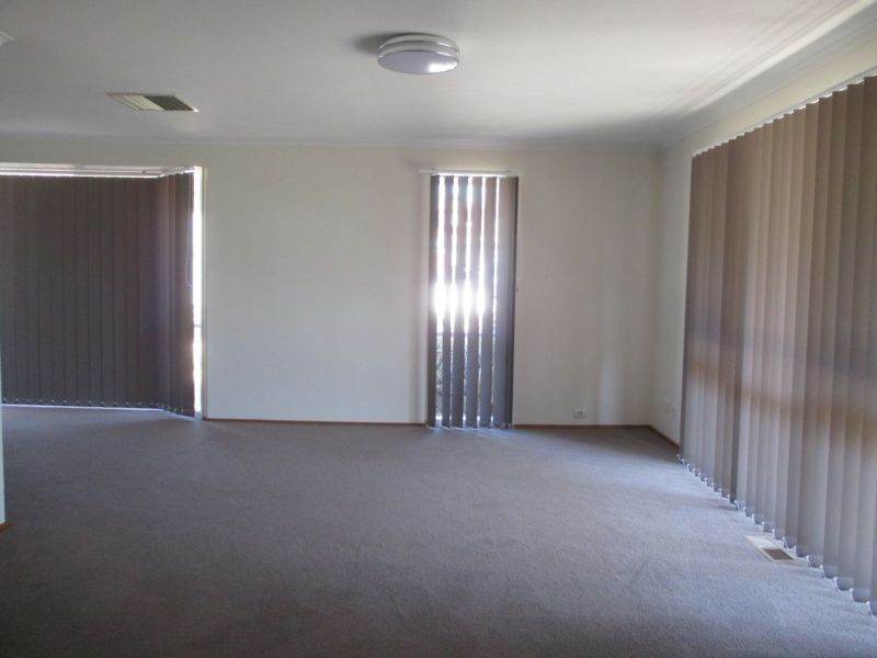 11 Maryn Close, Berwick, VIC 3806, Berwick - Thumbnail 5