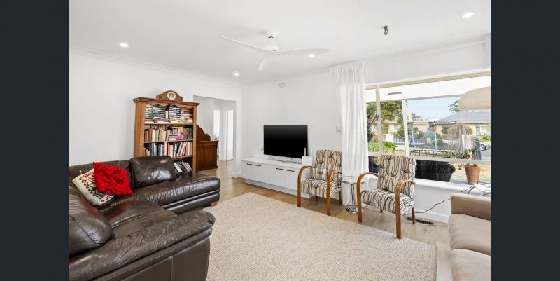 11 Matthews Rd, Bentleigh East, VIC 3165, Bentleigh East - Thumbnail 3