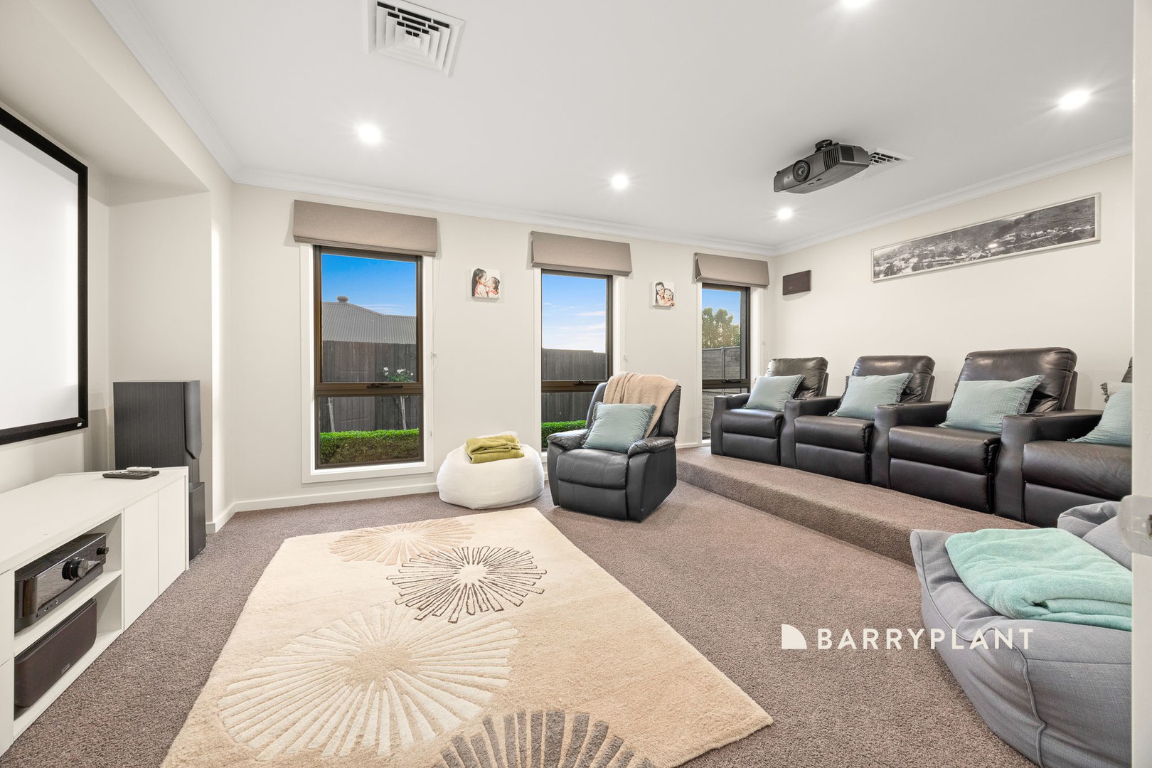 11 Mayfair Drive, Drouin, VIC 3818, Drouin - Thumbnail 8