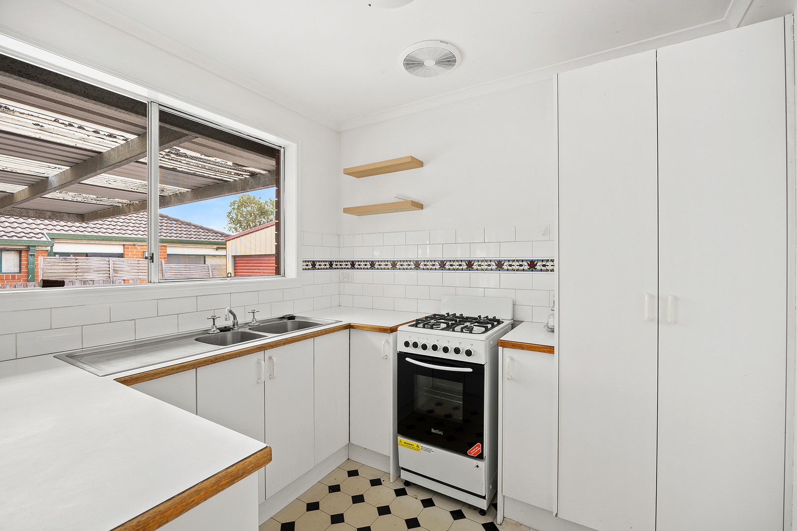 11 Mcguigan Drive, Cranbourne West, VIC 3977 - Thumbnail 2 - 06/02/2026