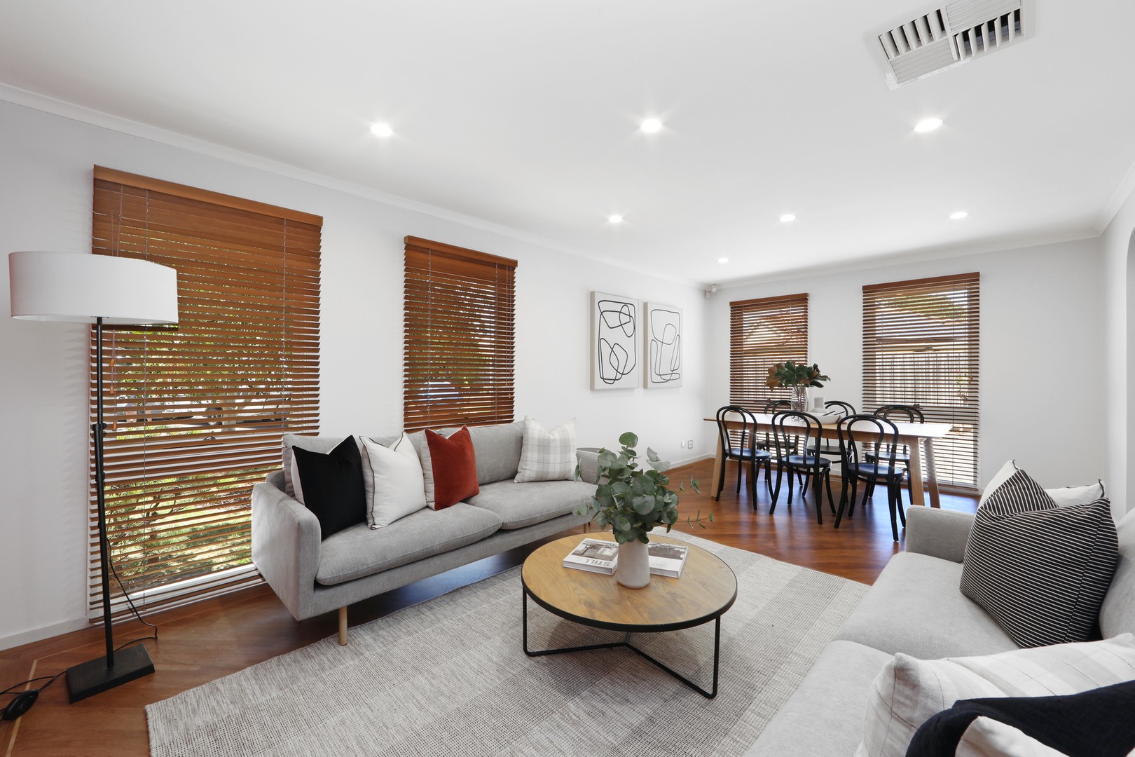 11 Melaleuca Court, Rowville, VIC 3178, Rowville - Thumbnail 2