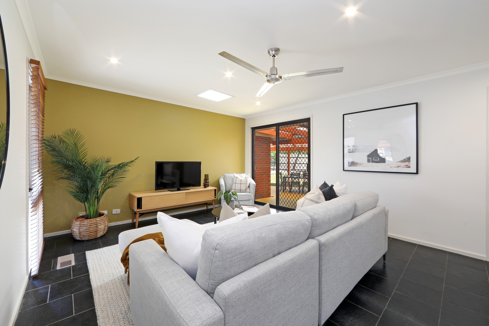 11 Melaleuca Court, Rowville, VIC 3178, Rowville - Thumbnail 4
