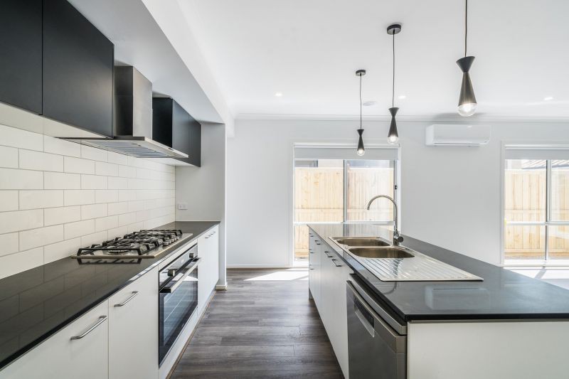 11 Mentelle St, Mount Duneed, VIC 3217, Mount Duneed - Thumbnail 2