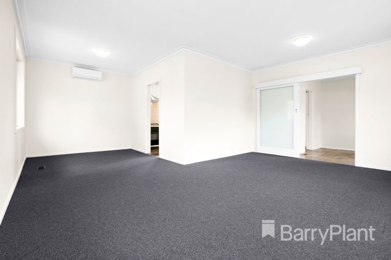 11 Merle Street, Blackburn North, VIC 3130, Blackburn North - Thumbnail 2