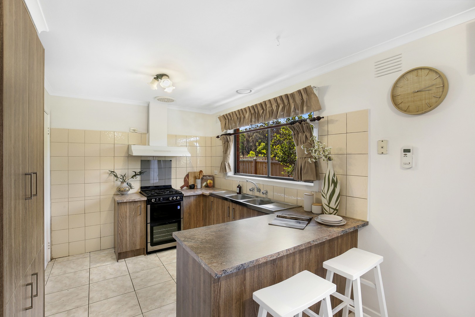 11 Midholm Court, Thomastown, VIC 3074, Thomastown - Thumbnail 2