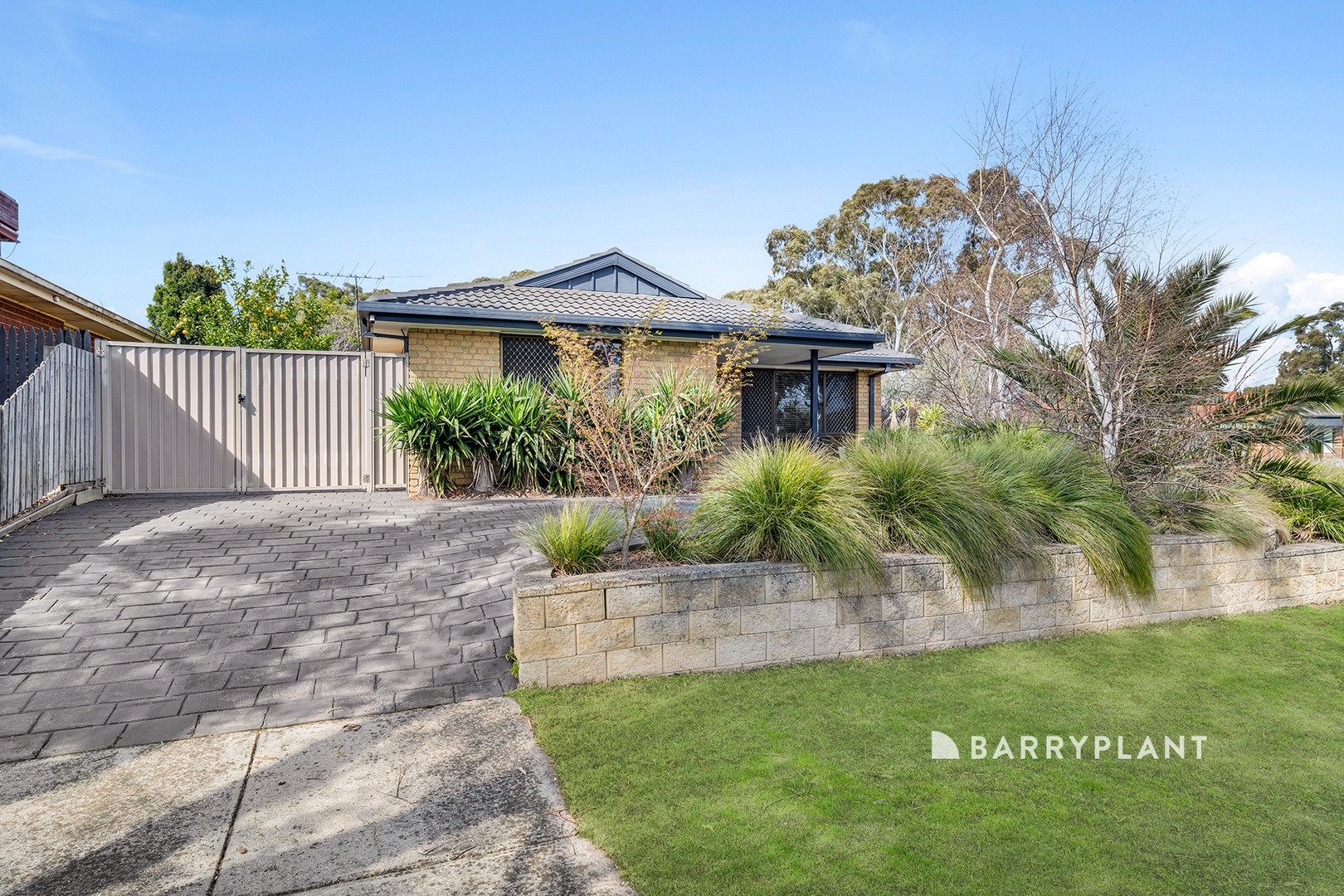 11 Mitre Crescent, Berwick, VIC 3806 - Thumbnail 1 - 11/09/2025
