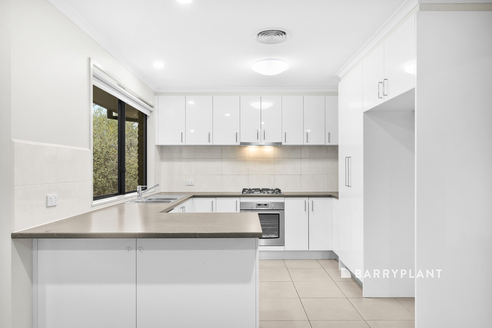 11 Mitre Crescent, Berwick, VIC 3806, Berwick - Thumbnail 5