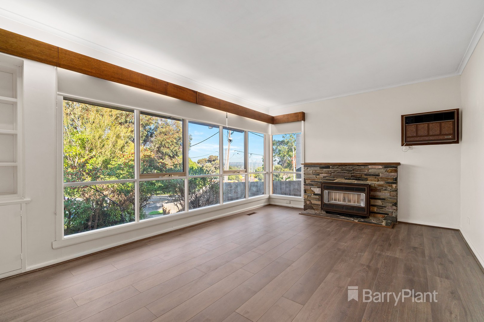 11 Montgomery Place, Bulleen, VIC 3105, Bulleen - Thumbnail 4