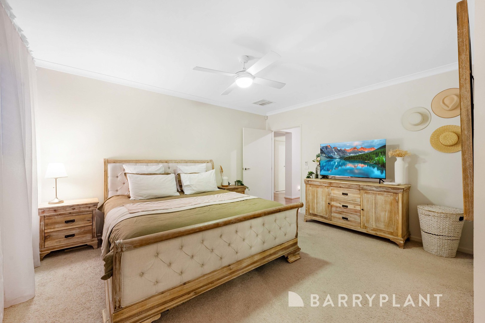 11 Morialta Circuit, Werribee, VIC 3030, Werribee - Thumbnail 3