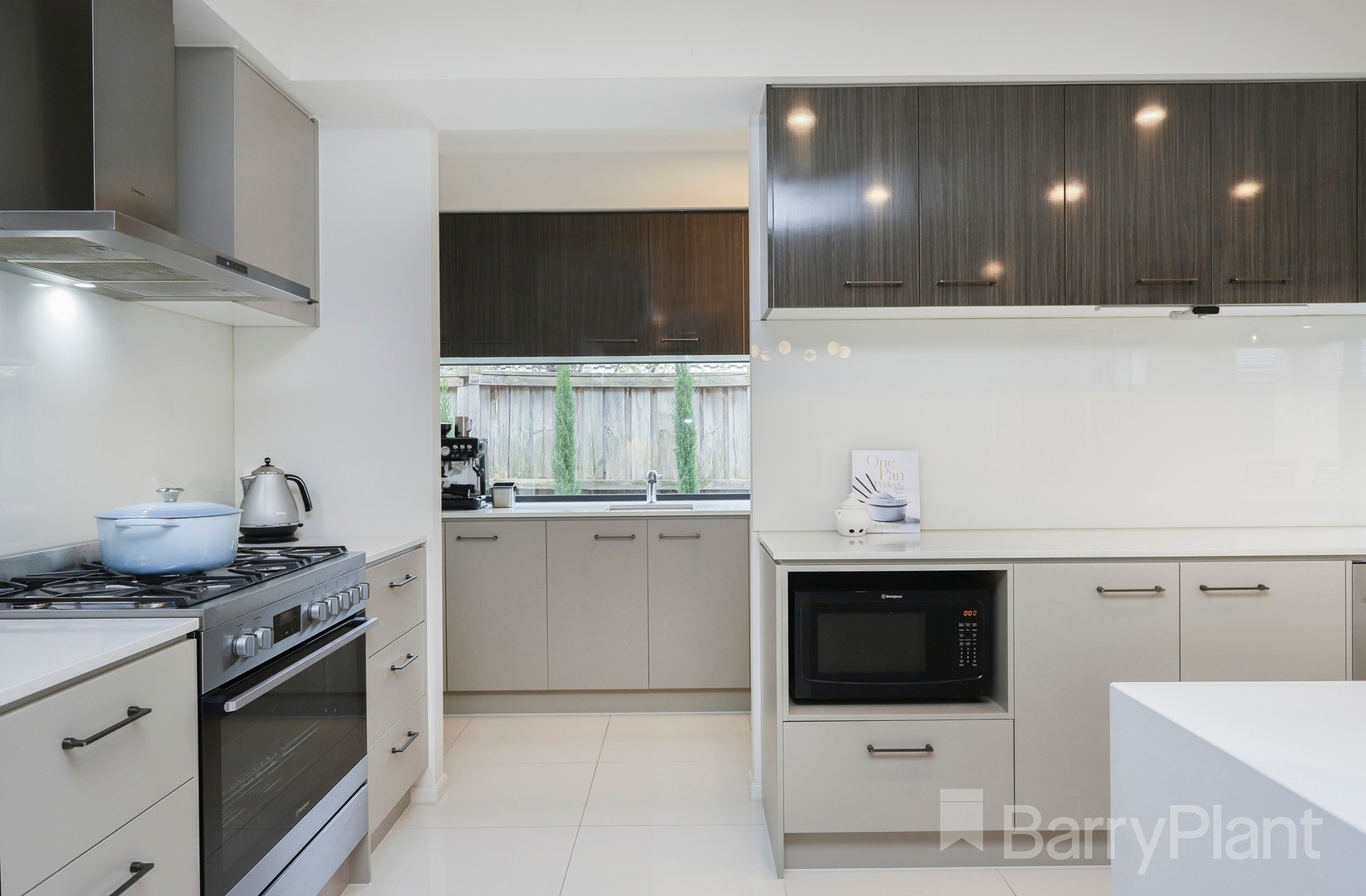 11 Myoora Crescent, Greenvale, VIC 3059, Greenvale - Thumbnail 8