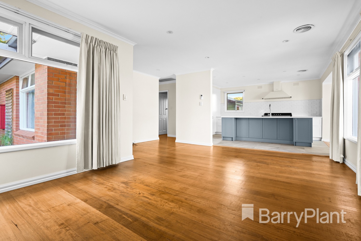 11 Neville Avenue, Seaford, VIC 3198, Seaford - Thumbnail 3