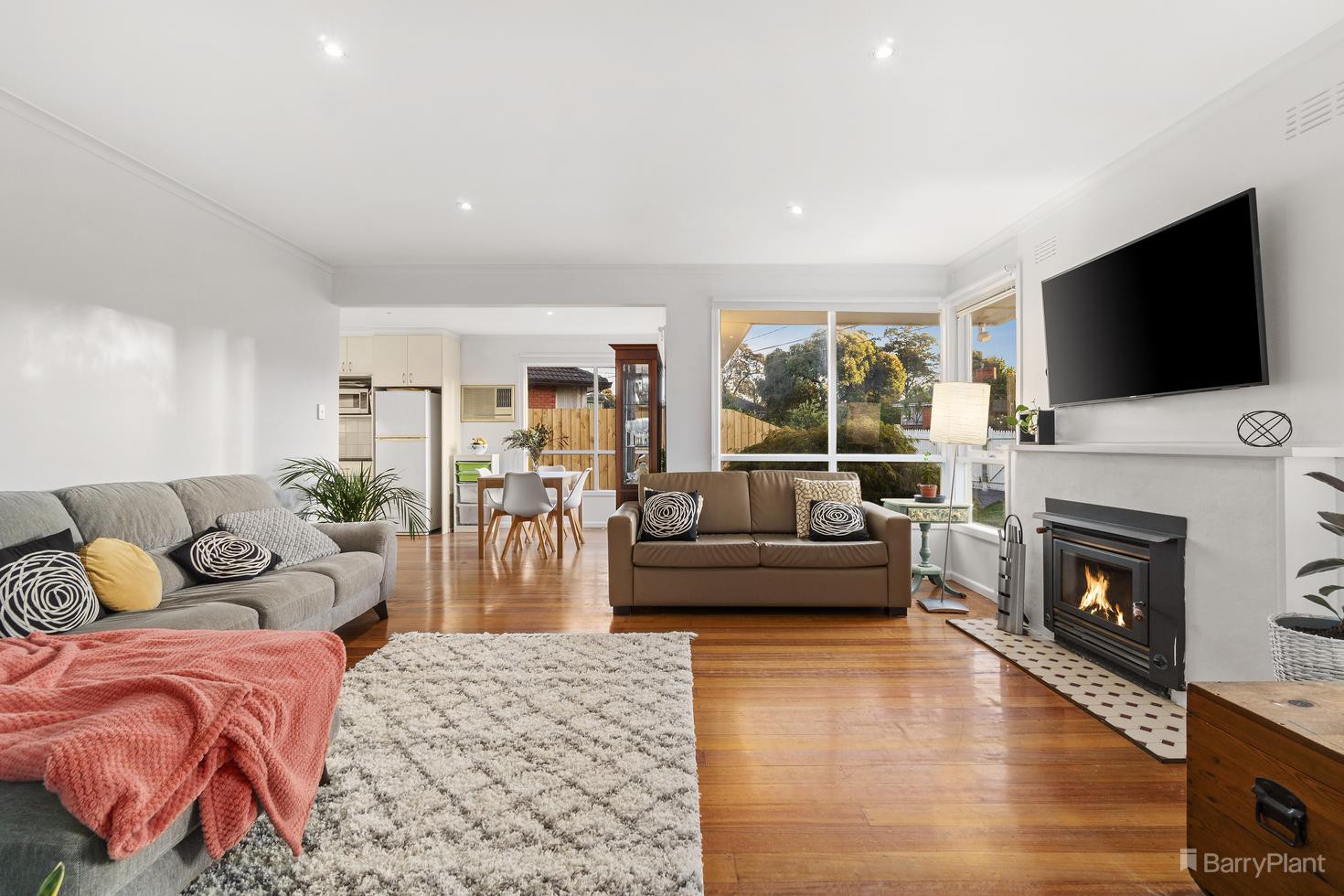 11 Newbury Street, Mitcham, VIC 3132, Mitcham - Thumbnail 2