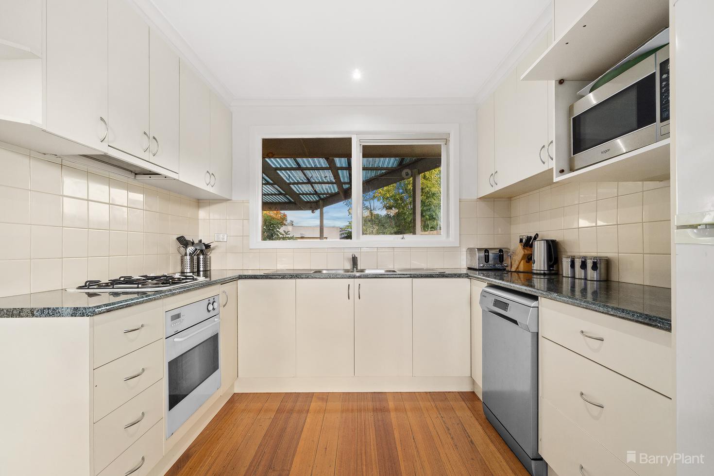 11 Newbury Street, Mitcham, VIC 3132, Mitcham - Thumbnail 4