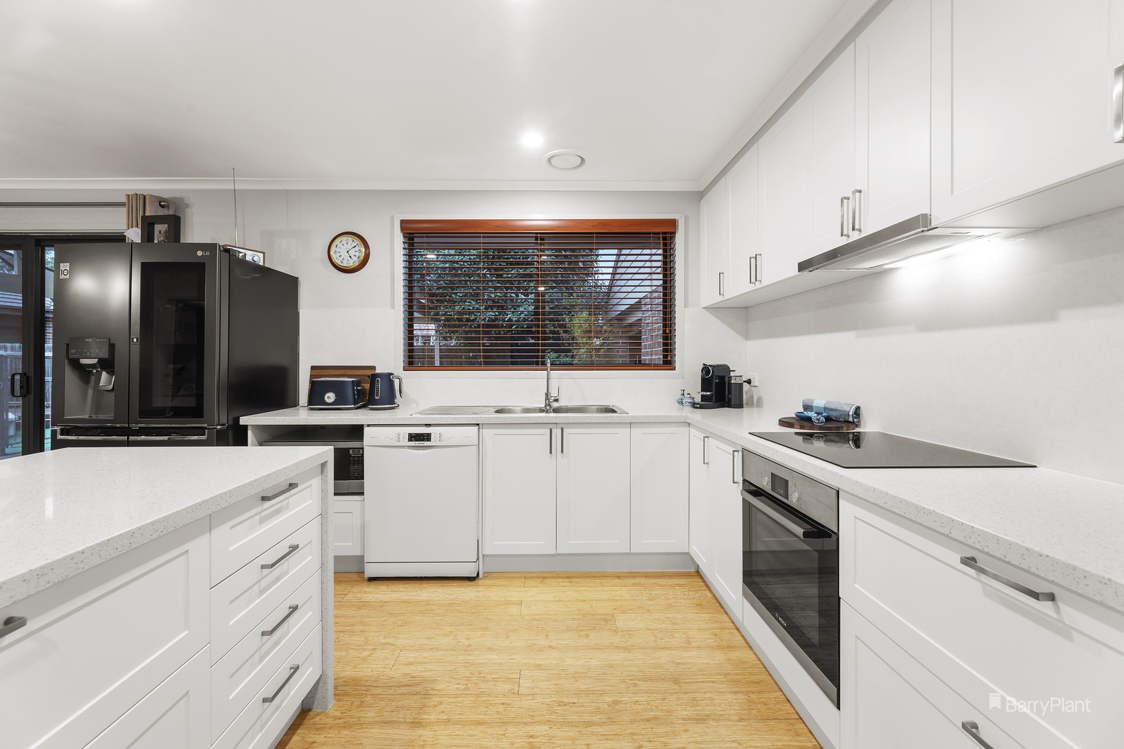 11 Newcombe CourtMill Park, VIC 3082, Mill Park - Thumbnail 3