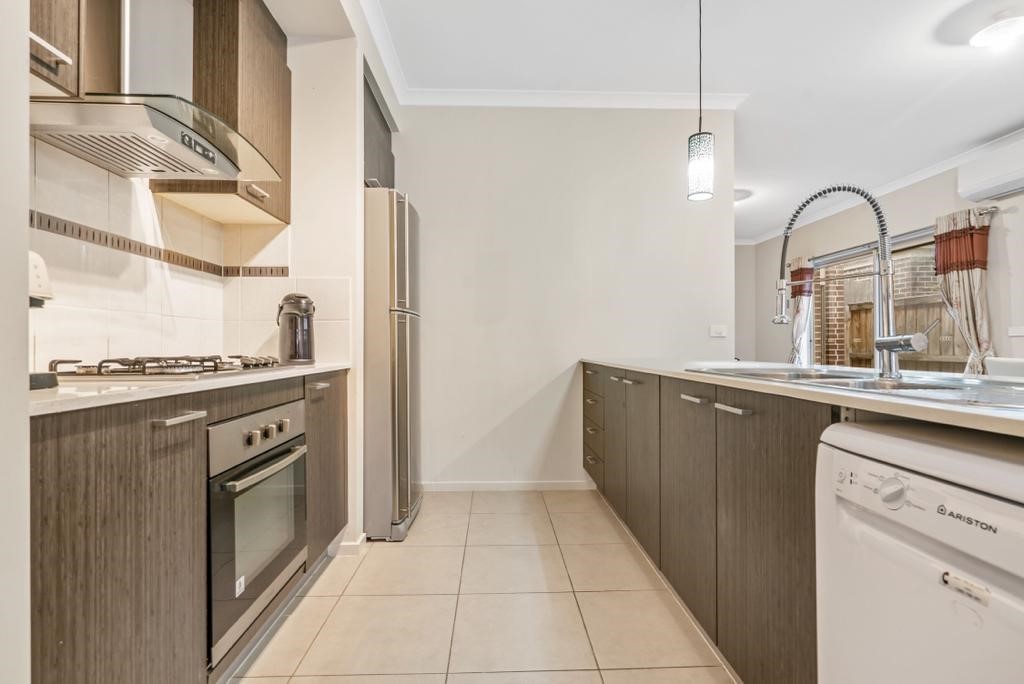 11 Newport Street, Lalor, VIC 3075, Lalor - Thumbnail 5