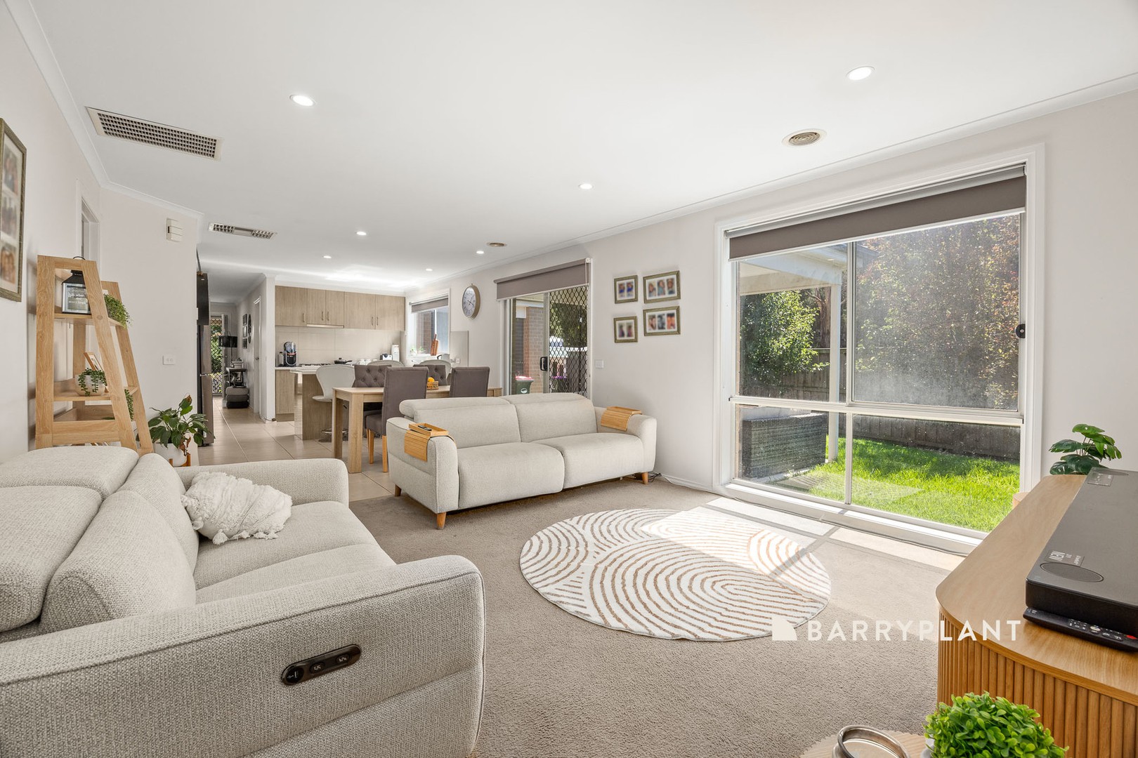 11 Nickell Court, Drouin, VIC 3818 - Thumbnail 2 - 12/03/2026