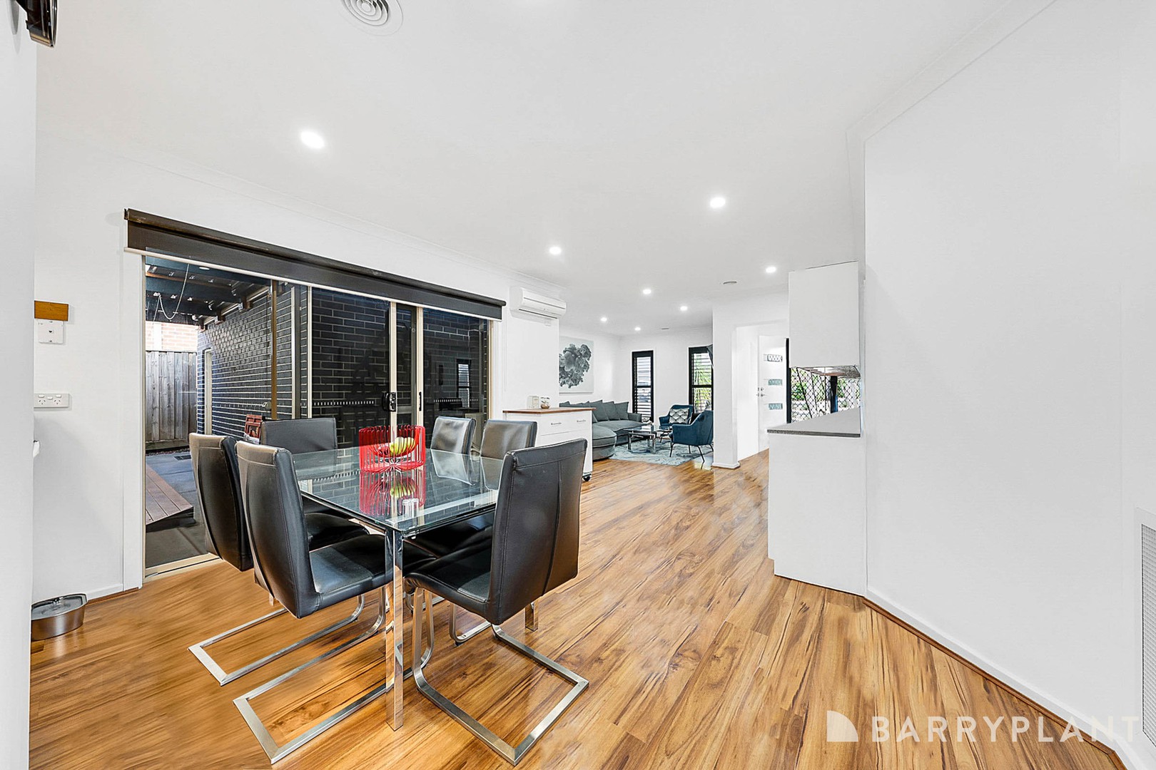 11 Nighthawk Boulevard, South Morang, VIC 3752, South Morang - Thumbnail 3