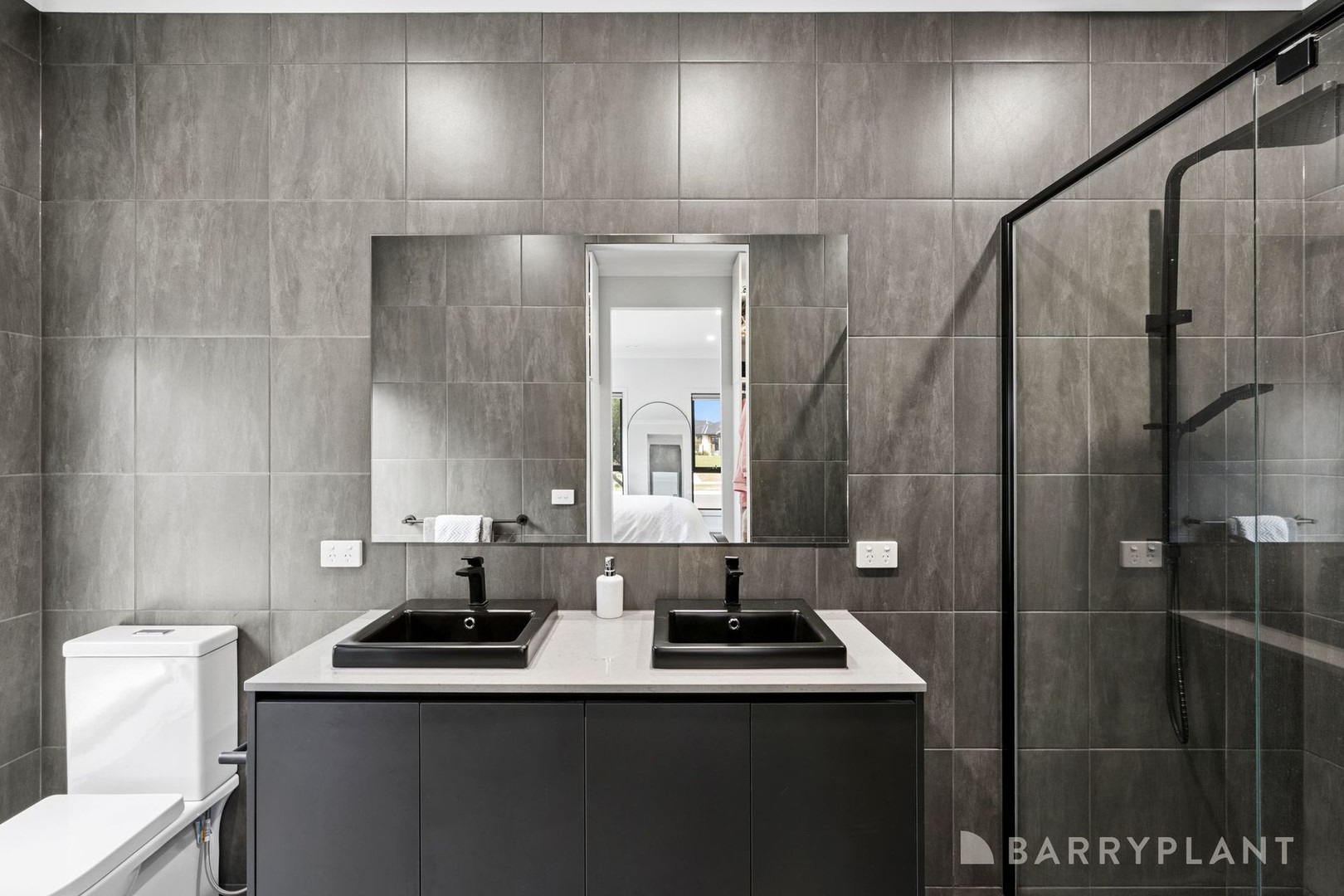 11 Ninn Street, Werribee, VIC 3030, Werribee - Thumbnail 5