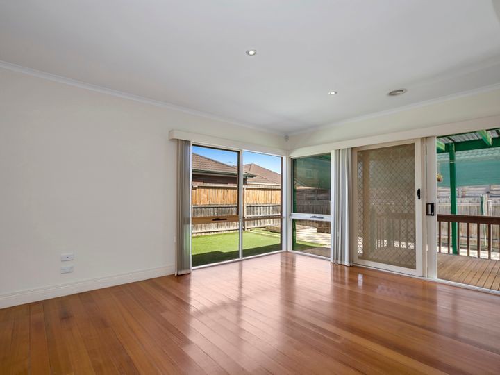 11 Nouvelle Grove, South Morang, VIC 3752, South Morang - Thumbnail 7