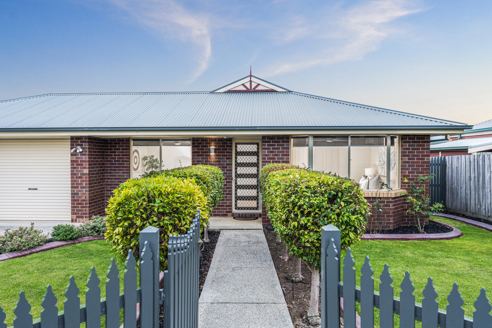 11 Oakwood CrescentWaurn Ponds, VIC 3216, Waurn Ponds - Thumbnail 2