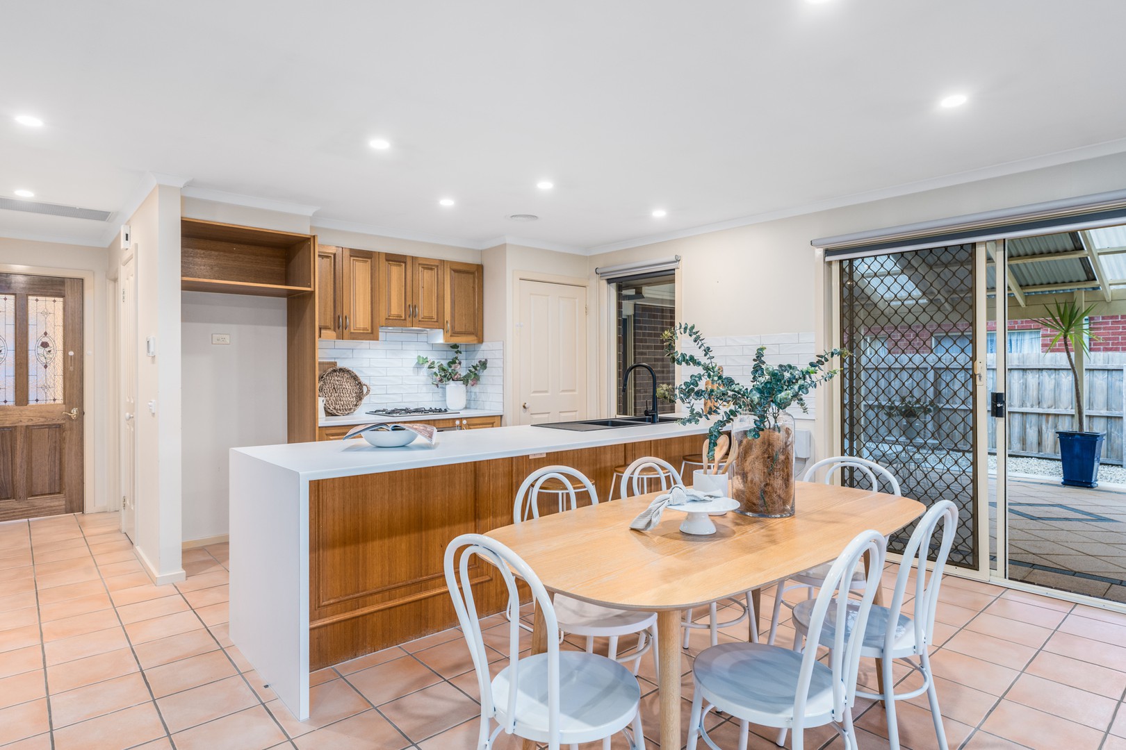 11 Oakwood CrescentWaurn Ponds, VIC 3216, Waurn Ponds - Thumbnail 3