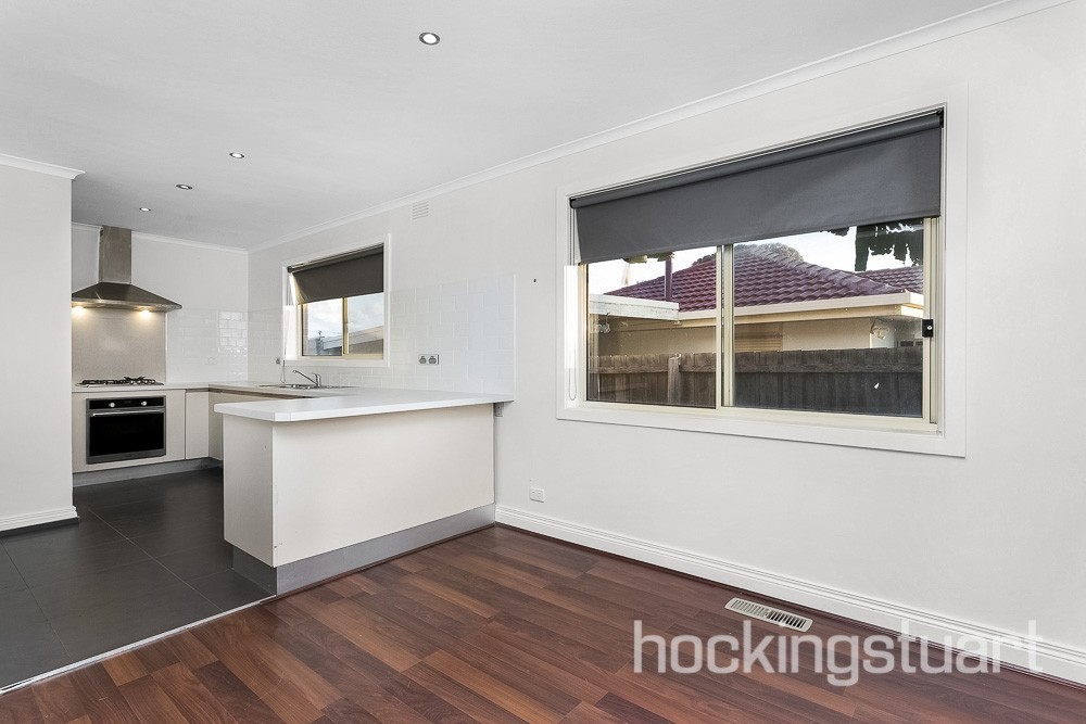 11 Oldershaw Road, Melton, VIC 3337 - Thumbnail 2 - 17/04/2025