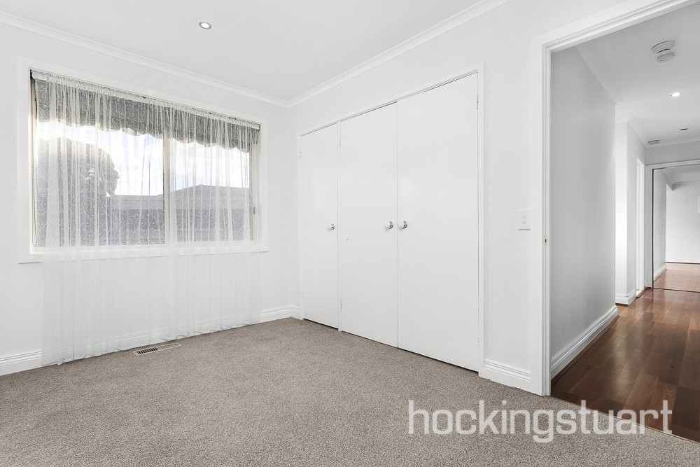 11 Oldershaw Road, Melton, VIC 3337, Melton - Thumbnail 8