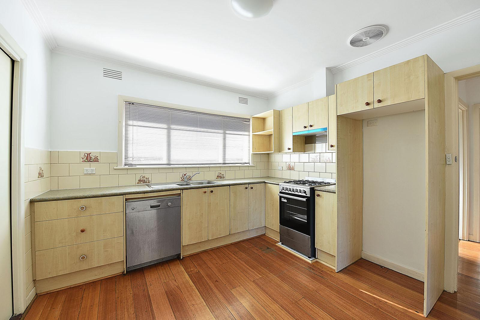 11 Oliver Ct, Fawkner, VIC 3060 - Thumbnail 2 - 07/11/2025