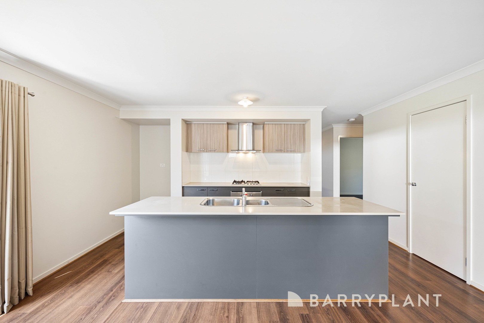 11 Omaroo Street, Truganina, VIC 3029, Truganina - Thumbnail 4