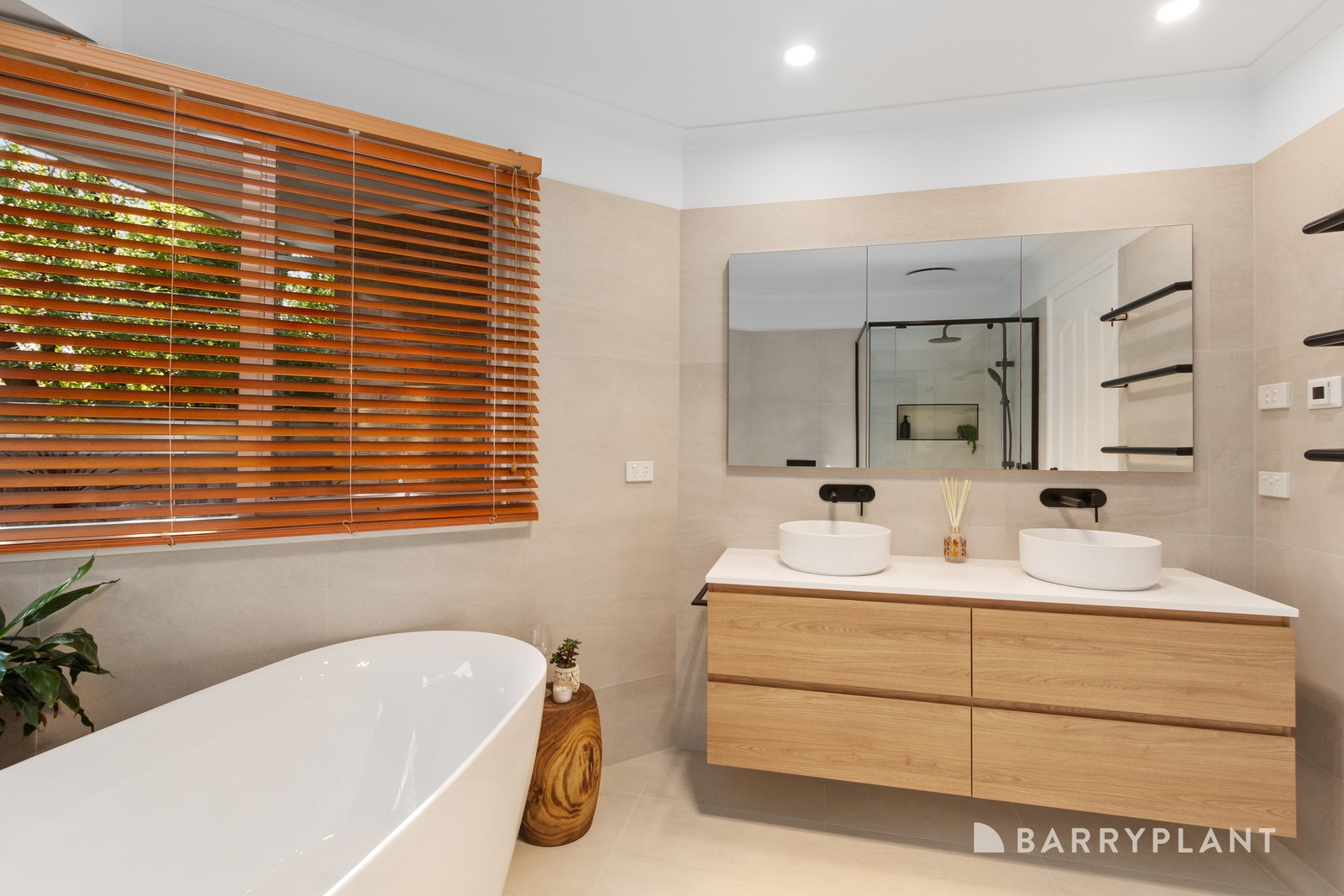 11 Ormond Place, Kilsyth South, VIC 3137, Kilsyth South - Thumbnail 3