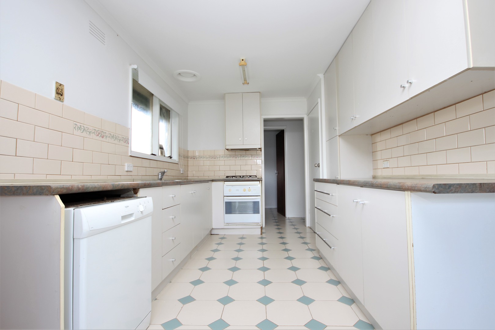 11 Paley Drive, Corio, VIC 3214, Corio - Thumbnail 5