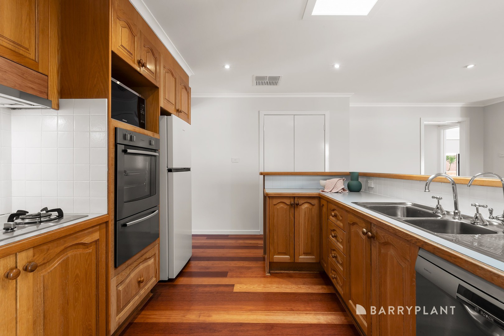 11 Pareira Court, Mill Park, VIC 3082, Mill Park - Thumbnail 3
