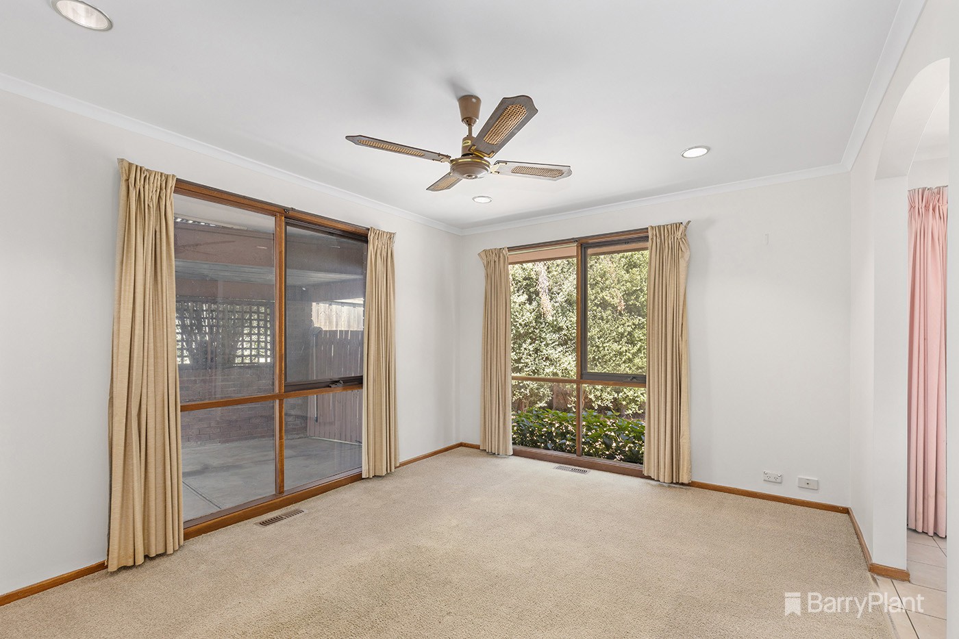 11 Parkvalley Drive, Chirnside Park, VIC 3116, Chirnside Park - Thumbnail 4