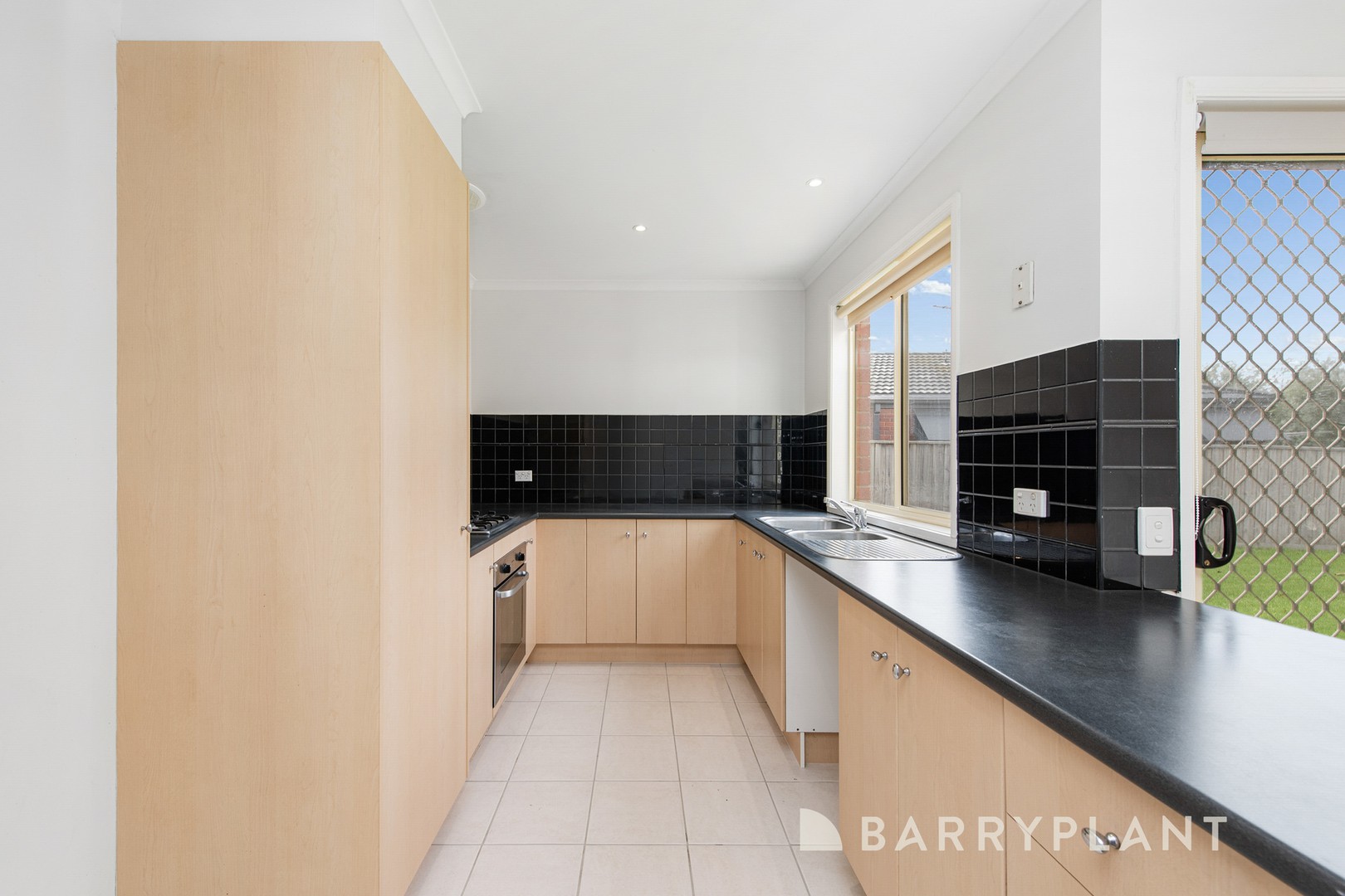 11 Parvum Way, Wyndham Vale, VIC 3024, Wyndham Vale - Thumbnail 6