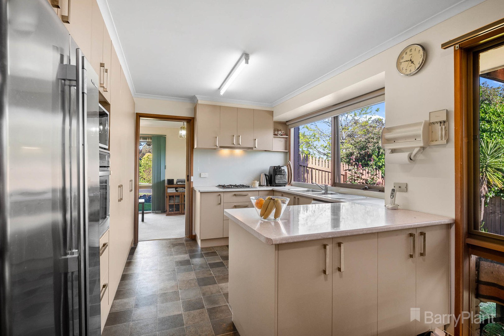 11 Philip Court, Pakenham, VIC 3810, Pakenham - Thumbnail 3