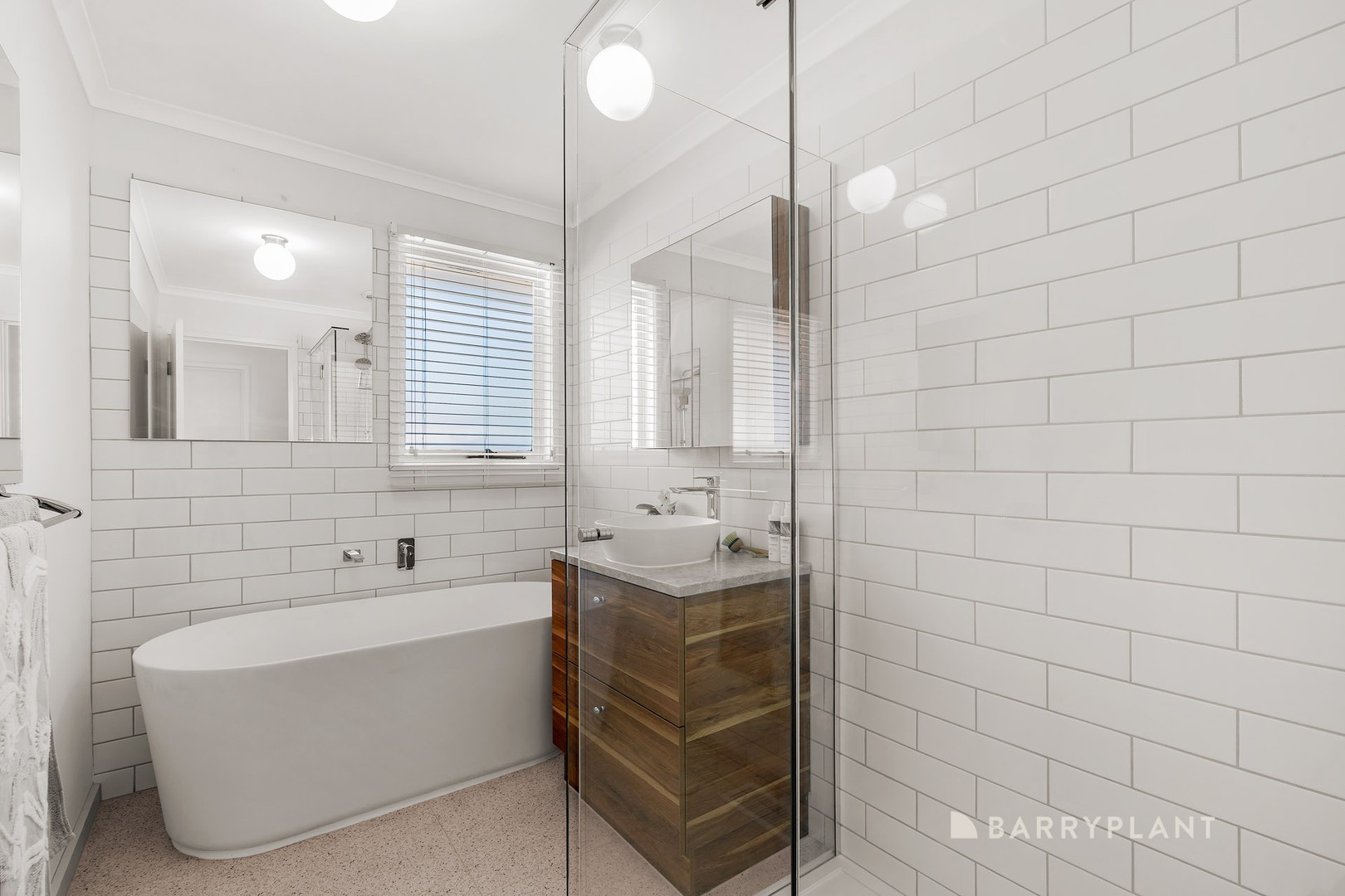 11 Pickworth Drive, Mill Park, VIC 3082, Mill Park - Thumbnail 7