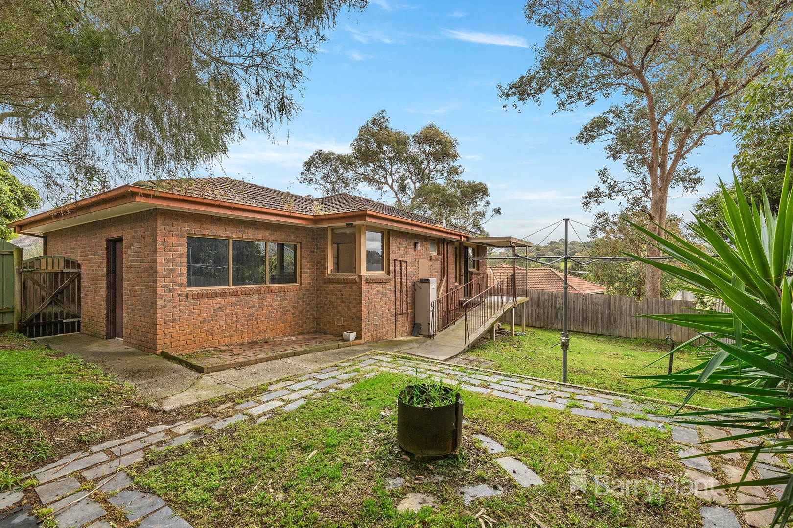 11 Pine  Avenue, Briar Hill, VIC 3088, Briar Hill - Thumbnail 5
