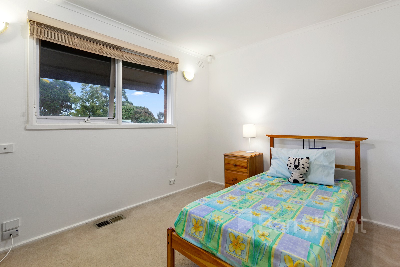 11 Pinnacle Avenue, Ferntree Gully, VIC 3156, Ferntree Gully - Thumbnail 2