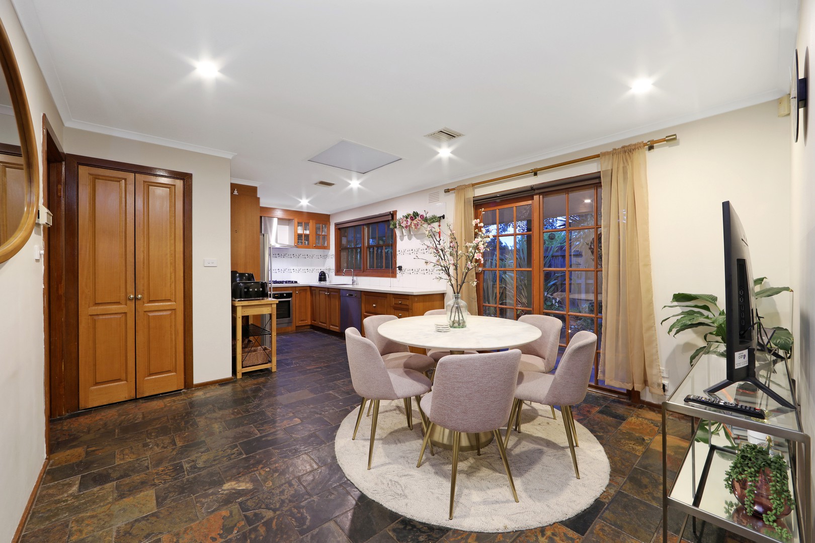 11 Pioneer Court, Rowville, VIC 3178, Rowville - Thumbnail 4