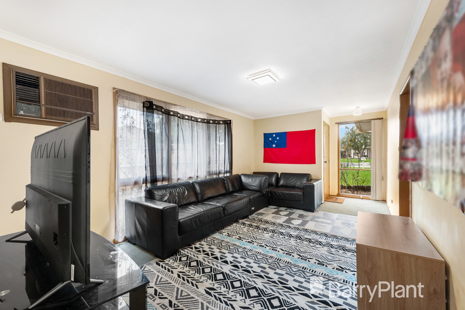 11 Pioneer Court, Werribee, VIC 3030 - Thumbnail 2 - 31/08/2023